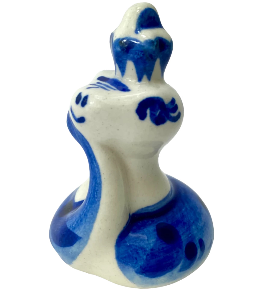 Figurka porcelanowa - Wąż - mała królowa (6x4,5)